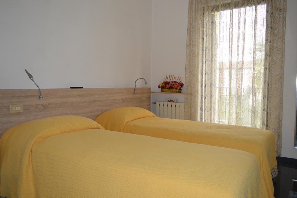 Il Corso Bed and Breakfast Novara Exteriör bild